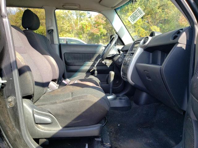 JTLKT324764044410 - 2006 TOYOTA SCION XB შავი ფოტო 5