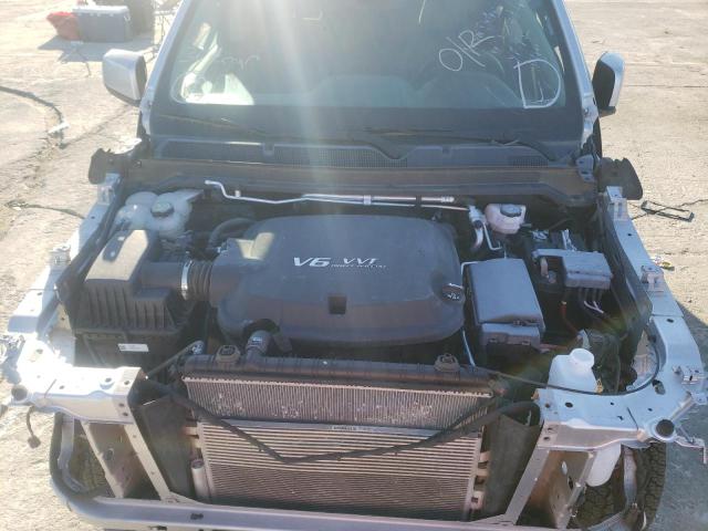 1GCGTCEN8L1100860 - 2020 CHEVROLET COLORADO L SILVER photo 7