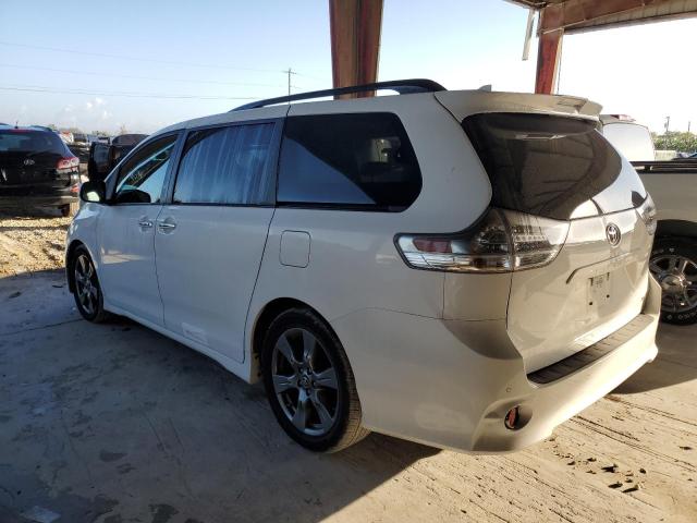 5TDXZ3DC6KS003639 - 2019 TOYOTA SIENNA SE WHITE photo 3