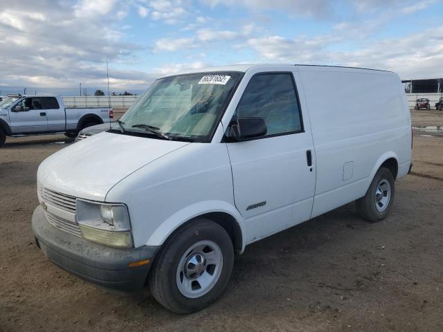 1GCDM19X02B138060 - 2002 CHEVROLET ASTRO WHITE photo 2