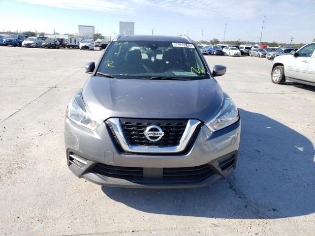 3N1CP5CVXLL490843 - 2020 NISSAN KICKS SV GRAY photo 9