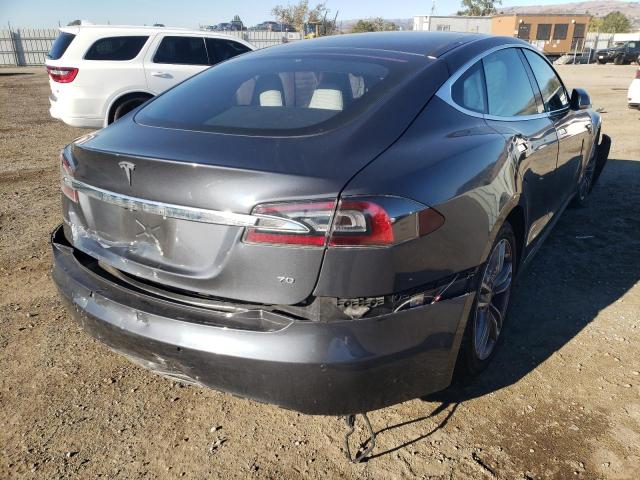 5YJSA1E12FF107249 - 2015 TESLA MODEL S ნაცრისფერი ფოტო 4