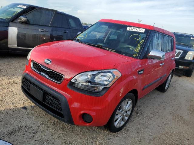 KNDJT2A55D7576276 - 2013 KIA SOUL RED photo 2