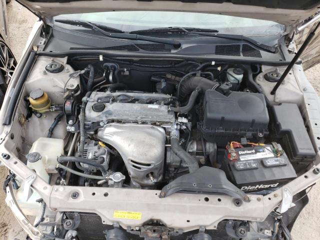 4T1BE32K02U577161 - 2002 TOYOTA CAMRY LE GOLD photo 7