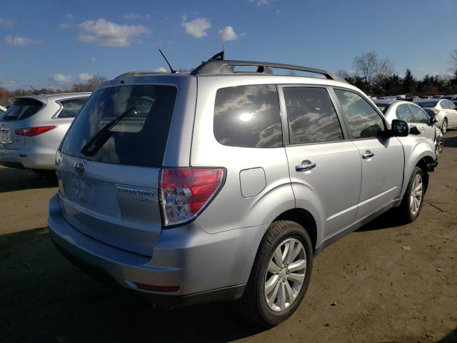 JF2SHADC9CH456372 - 2012 SUBARU FORESTER X SILVER photo 4