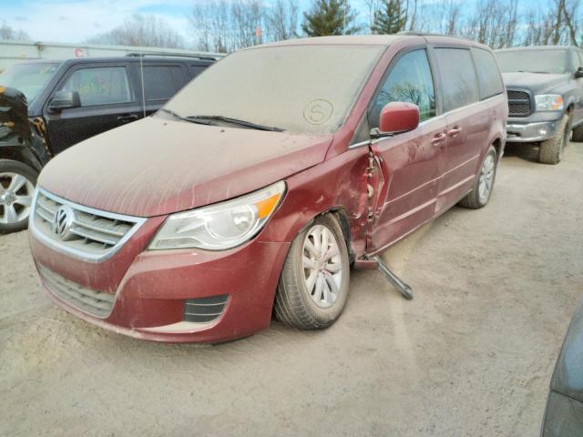 2C4RVABG0CR393713 - 2012 VOLKSWAGEN ROUTAN SE RED photo 2