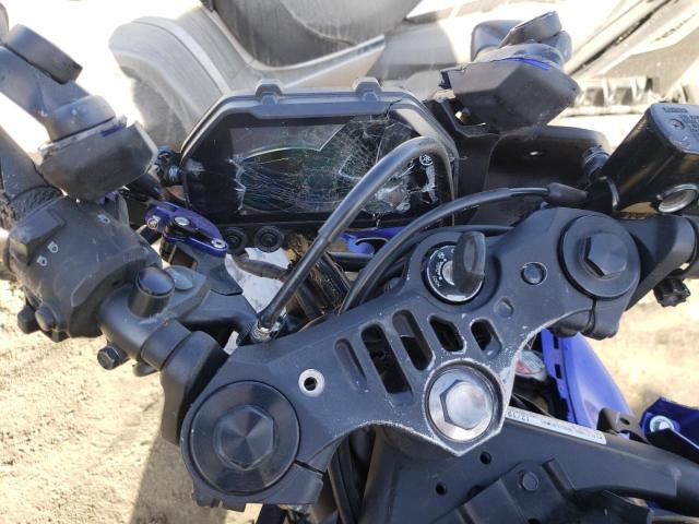 MH3RH17Y3LK003440 - 2020 YAMAHA YZFR3 BLUE photo 8