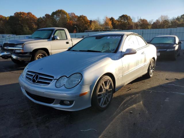 WDBTK56F49F266470 - 2009 MERCEDES-BENZ CLK 350 WHITE photo 2