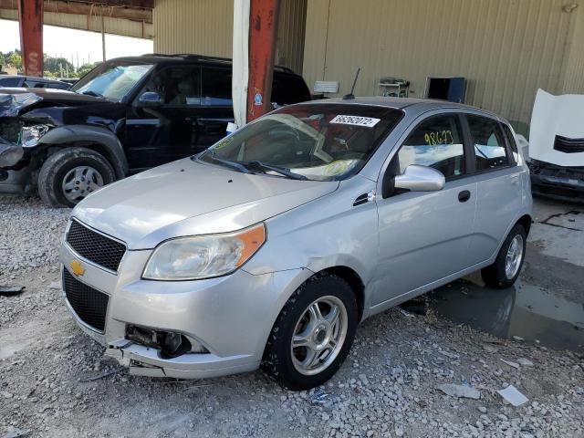 KL1TD6DE0BB134158 - 2011 CHEVROLET AVEO LS SILVER photo 2