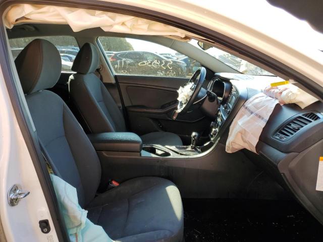 KNAGM4AD8F5081589 - 2015 KIA OPTIMA HYB WHITE photo 5