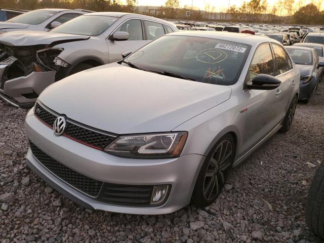 3VW4T7AJ9EM393619 - 2014 VOLKSWAGEN JETTA GLI SILVER photo 2