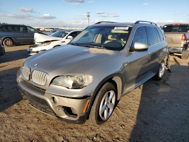 5UXZV8C52BL417408 - 2011 BMW X5 XDRIVE5 GOLD photo 2