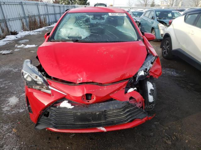 VNKKTUD34JA096696 - 2018 TOYOTA YARIS L RED photo 5