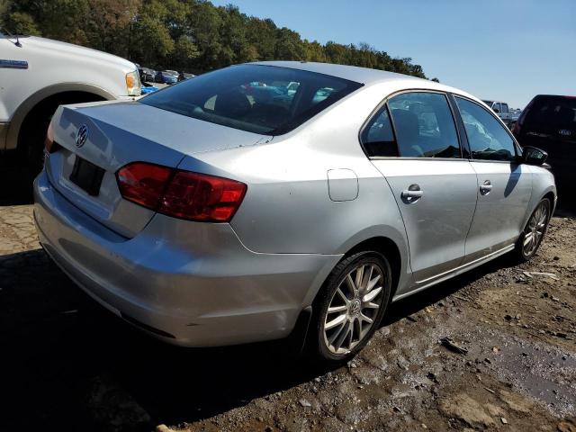 3VW2K7AJ2CM358170 - 2012 VOLKSWAGEN JETTA BASE 银色 照片 4