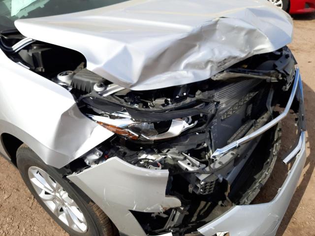 2GNAXHEV6J6211092 - 2018 CHEVROLET EQUINOX LS ვერცხლისფერი ფოტო 9