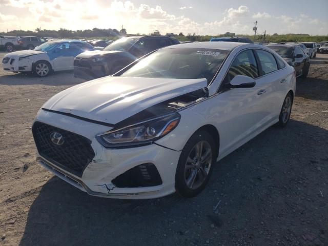 5NPE34AF0KH746235 - 2019 HYUNDAI SONATA LIM WHITE photo 2