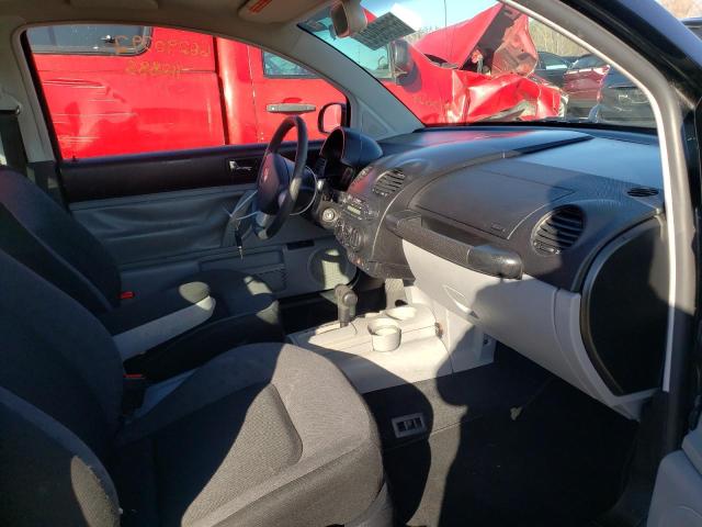 3VWCS21C61M413029 - 2001 VOLKSWAGEN NEW BEETLE 黑色 照片 5