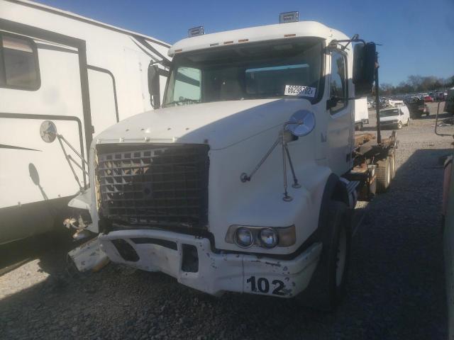 4V5KC9GF67N444799 - 2007 VOLVO VHD WHITE photo 2