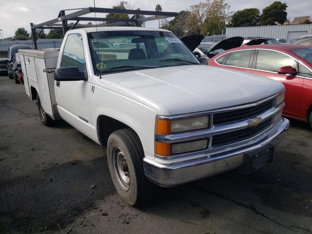 1GBGC34R5YR222500 - 2000 CHEVROLET UK WHITE photo 1