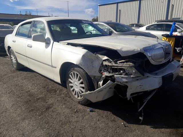 1LNHM81W85Y651275 - 2005 LINCOLN TOWN CAR S WHITE photo 1