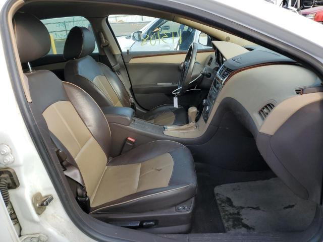 1G1ZE5E74BF393117 - 2011 CHEVROLET MALIBU LTZ თეთრი ფოტო 5