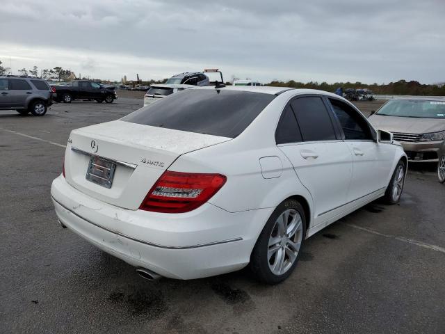 WDDGF8AB5DA820947 - 2013 MERCEDES-BENZ C 300 4MAT WHITE photo 4