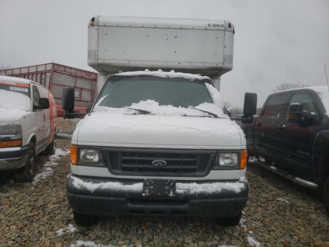 1FDXE45S17DA76049 - 2007 FORD ECONOLINE WHITE photo 5