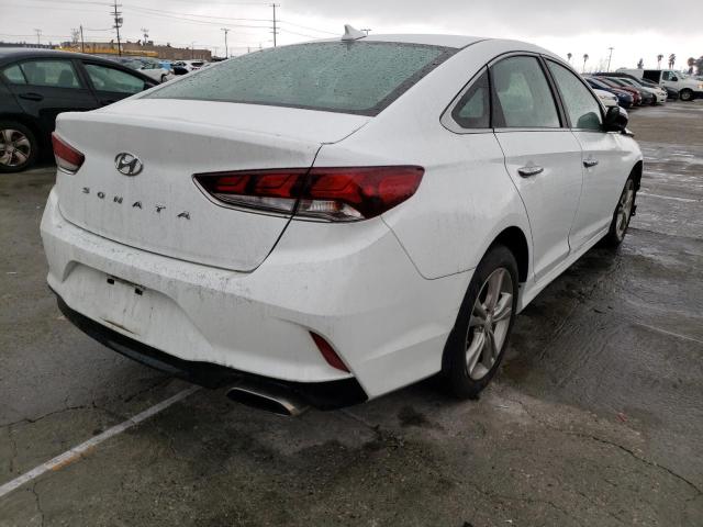 5NPE34AF2KH799938 - 2019 HYUNDAI SONATA LIM WHITE photo 4