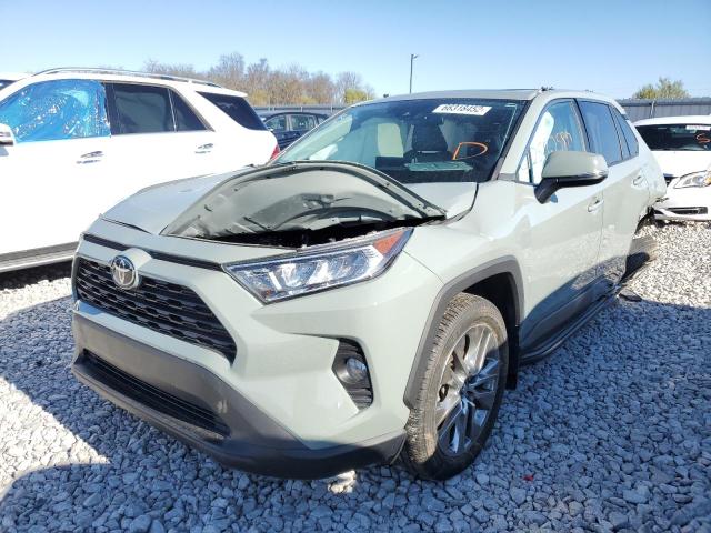 2T3A1RFV3KW078280 - 2019 TOYOTA RAV4 XLE P GRAY photo 2