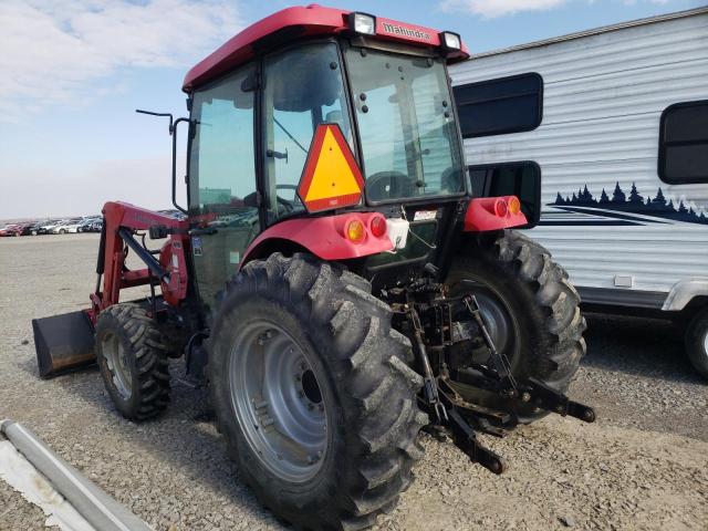 61GCF00546 - 2014 MAHINDRA AND MAHINDRA TRACTOR RED photo 3