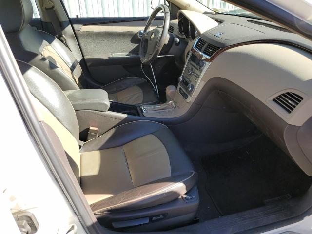 1G1ZE5E78BF177285 - 2011 CHEVROLET MALIBU LTZ კრემისფერი ფოტო 5