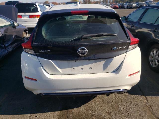 1N4AZ1CP3KC302480 - 2019 NISSAN LEAF S WHITE photo 6