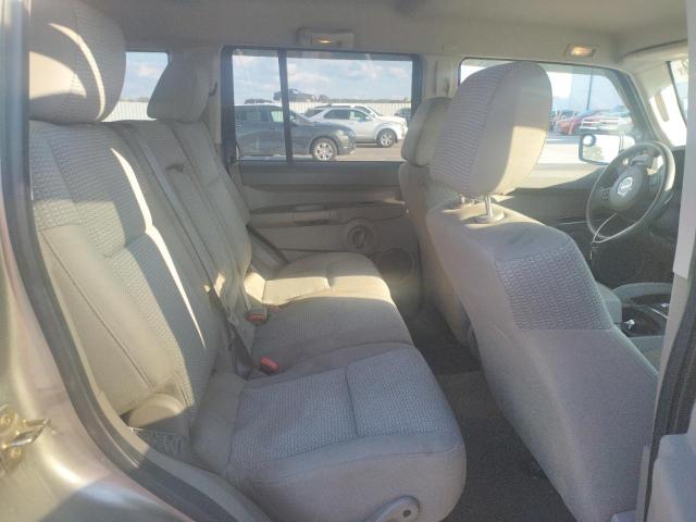1J8HG48NX6C198706 - 2006 JEEP COMMANDER 金色 照片 6