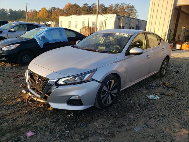 1N4BL4DV6MN414525 - 2021 NISSAN ALTIMA SV SILVER photo 2