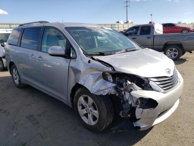 5TDKK3DC5BS080761 - 2011 TOYOTA SIENNA LE SILVER photo 4