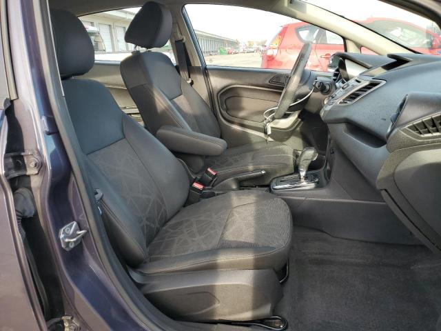 3FADP4BJXDM144075 - 2013 FORD FIESTA SE GRAY photo 5