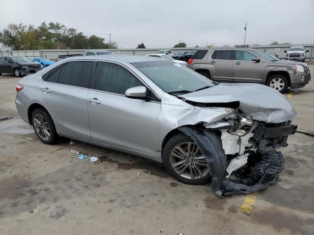 4T1BF1FK7HU389242 - 2017 TOYOTA CAMRY SILVER photo 4