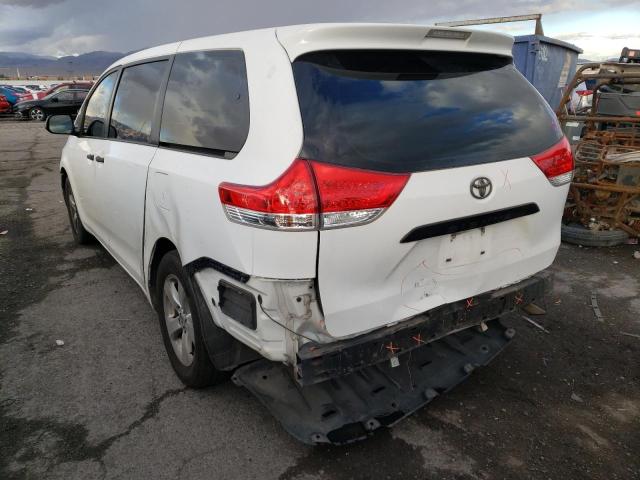 5TDZK3DC6CS186801 - 2012 TOYOTA SIENNA WHITE photo 3