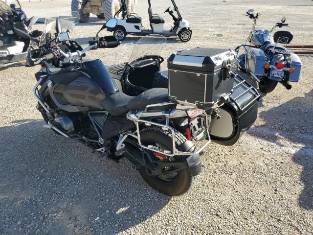 WB10A1201JZ899283 - 2018 BMW R1200 GS A BLACK photo 3