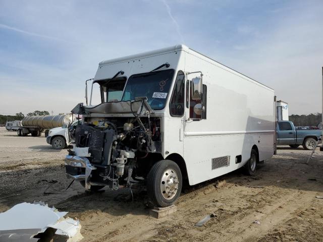 4UZAAPFD6KCKV3163 - 2019 FREIGHTLINER CHASSIS M WHITE photo 2