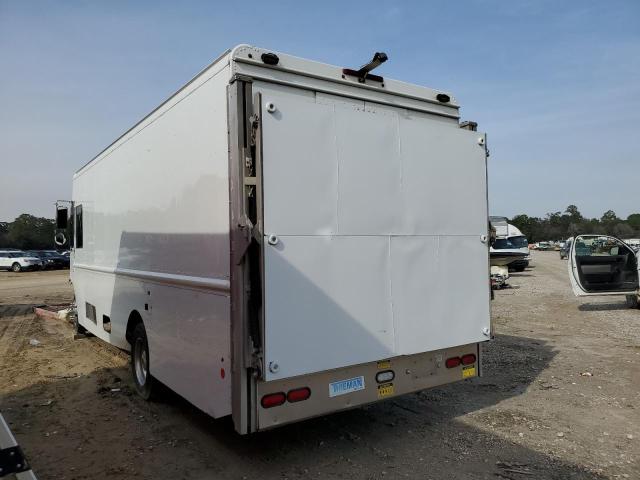 4UZAAPFD6KCKV3163 - 2019 FREIGHTLINER CHASSIS M WHITE photo 3