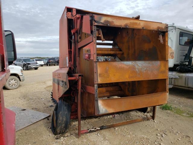 CFH0122733 - 1997 CASE HAY BALER RED photo 3