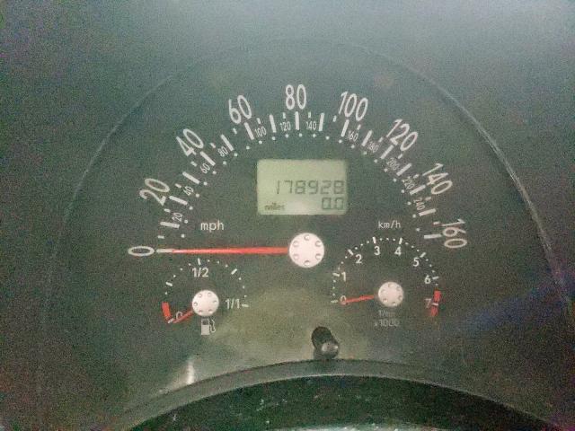 3VWCD21C61M466517 - 2001 VOLKSWAGEN NEW BEETLE 绿色 照片 8