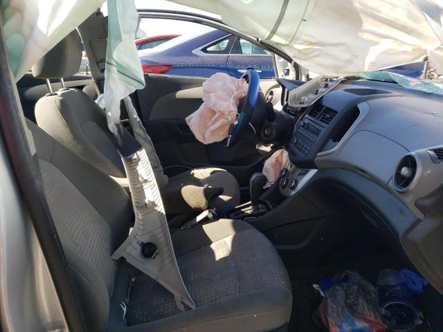 1G1JA5SHXF4128323 - 2015 CHEVROLET SONIC LS SILVER photo 5