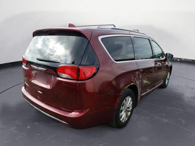 2C4RC1BGXKR625156 - 2019 CHRYSLER PACIFICA T MAROON photo 4