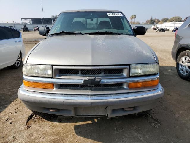 1GCDT13W51K231920 - 2001 CHEVROLET S TRUCK S1 GRAY photo 9