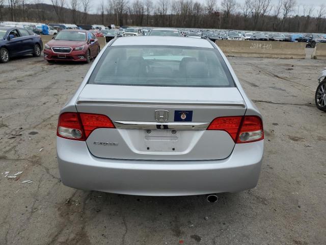 2HGFA16629H538587 - 2009 HONDA CIVIC LX-S فضي صورة 6