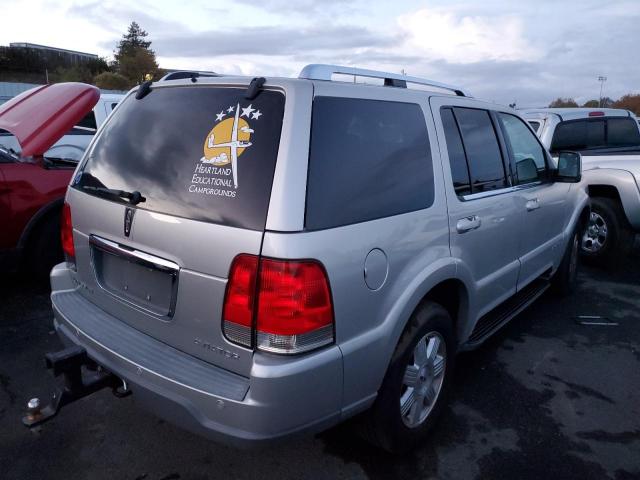5LMEU88H15ZJ06911 - 2005 LINCOLN AVIATOR 银色 照片 4