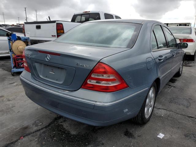 WDBRF81J84F533324 - 2004 MERCEDES-BENZ C 240 4MAT BLUE photo 4