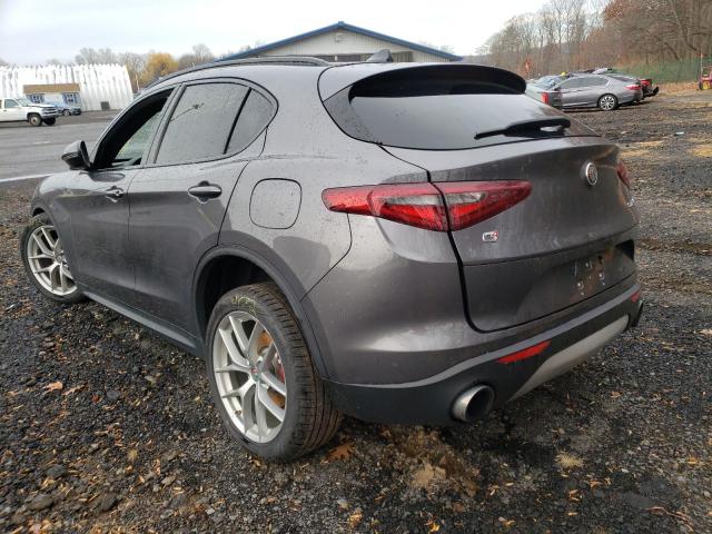 ZASFAKNN1J7B76188 - 2018 ALFA ROMEO STELVIO TI GRAY photo 3